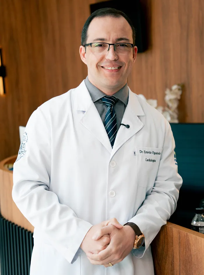 Prof. Dr. <span>Estevão Tavares de Figueiredo</span>